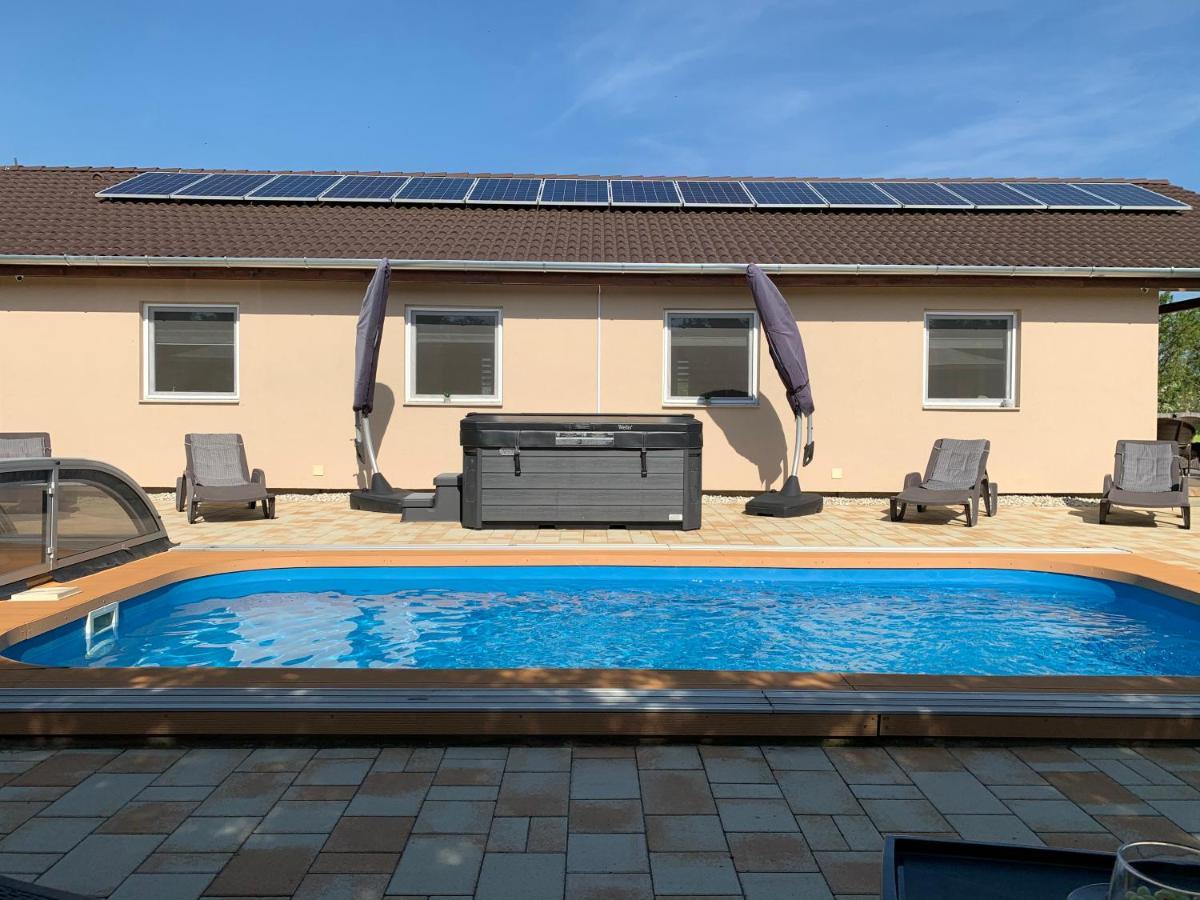 Fullhouse Apartmanhaz Zamárdi Zewnętrze zdjęcie