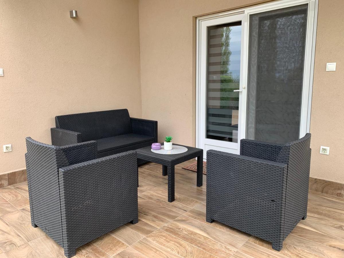Fullhouse Apartmanhaz Zamárdi Zewnętrze zdjęcie