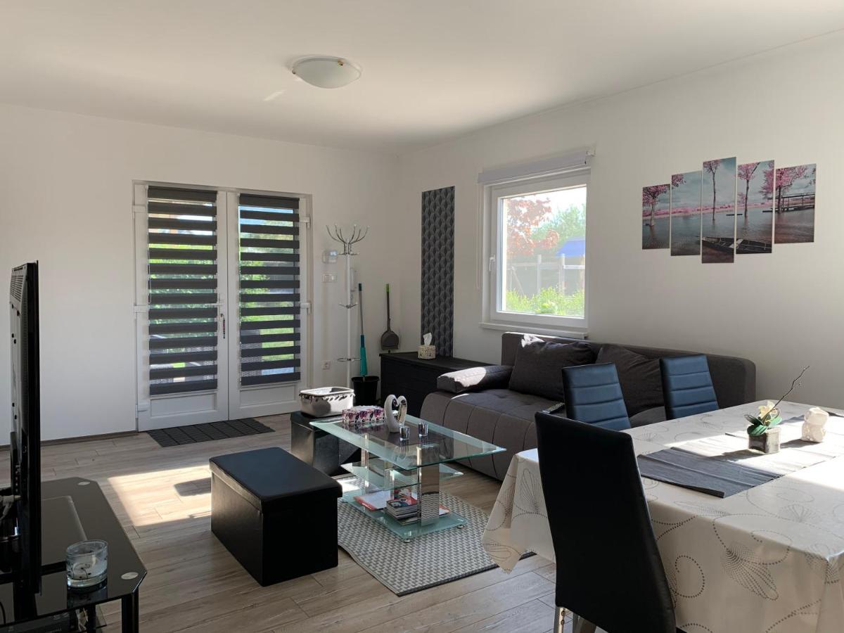 Fullhouse Apartmanhaz Zamárdi Zewnętrze zdjęcie